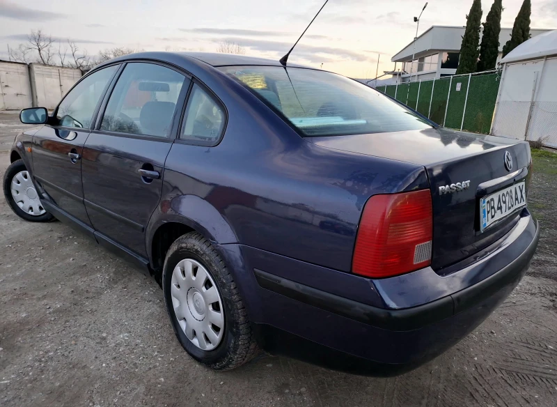 VW Passat 1.6 Газ Клима, снимка 8 - Автомобили и джипове - 53482641