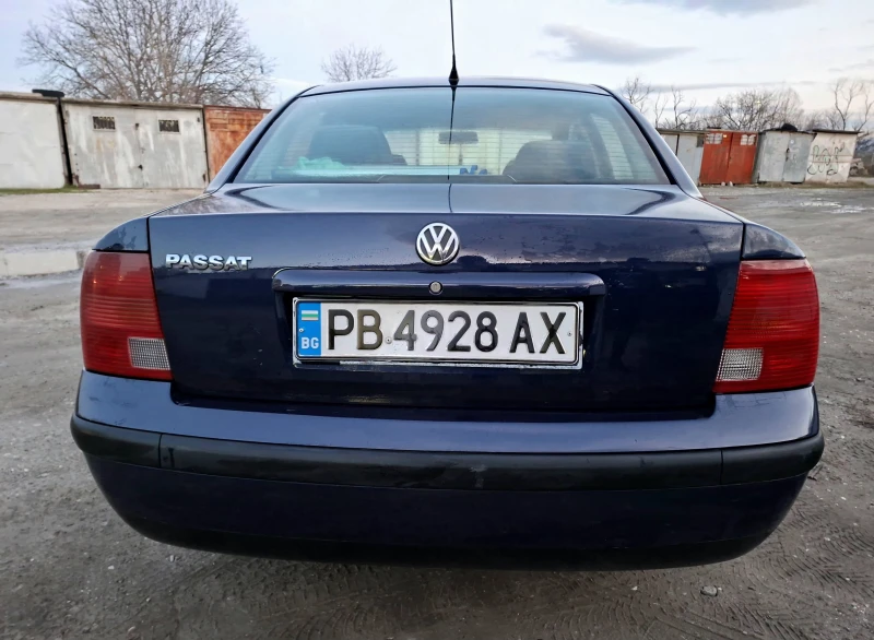 VW Passat 1.6 Газ Клима, снимка 5 - Автомобили и джипове - 53482641