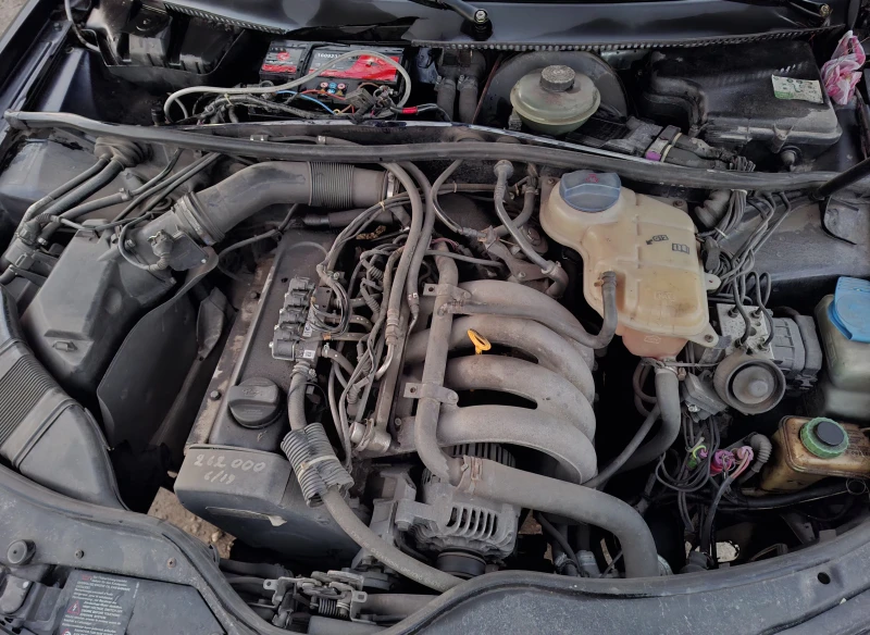 VW Passat 1.6 Газ Клима, снимка 12 - Автомобили и джипове - 53482641