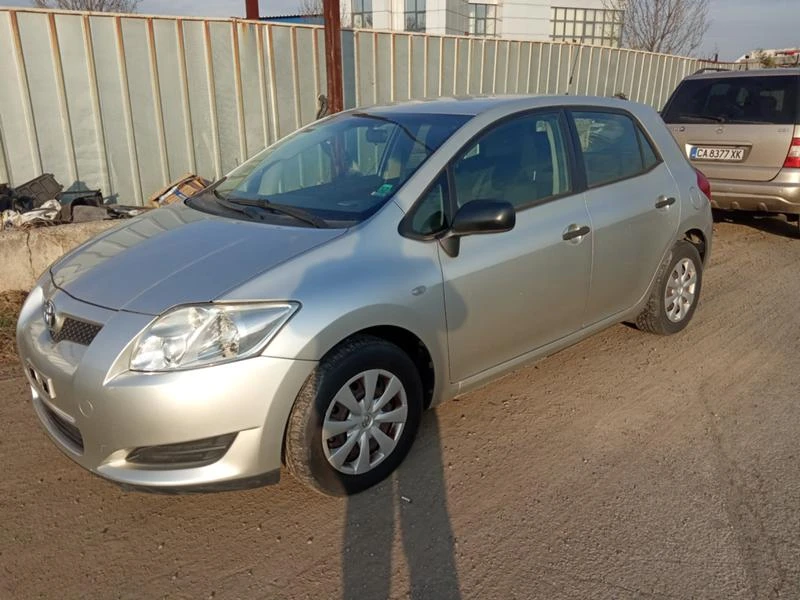 Toyota Auris 1.3VVTI tip 1NR, снимка 2 - Автомобили и джипове - 30776123