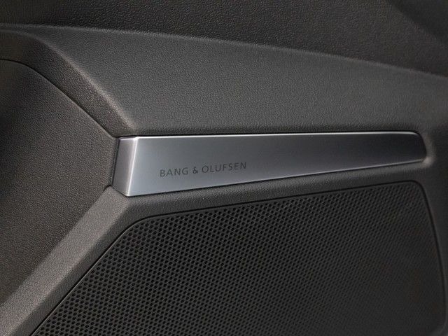 Audi Rs3 Sportback/Keramika/Bang&Olufsen/Камера, снимка 9 - Автомобили и джипове - 43725794