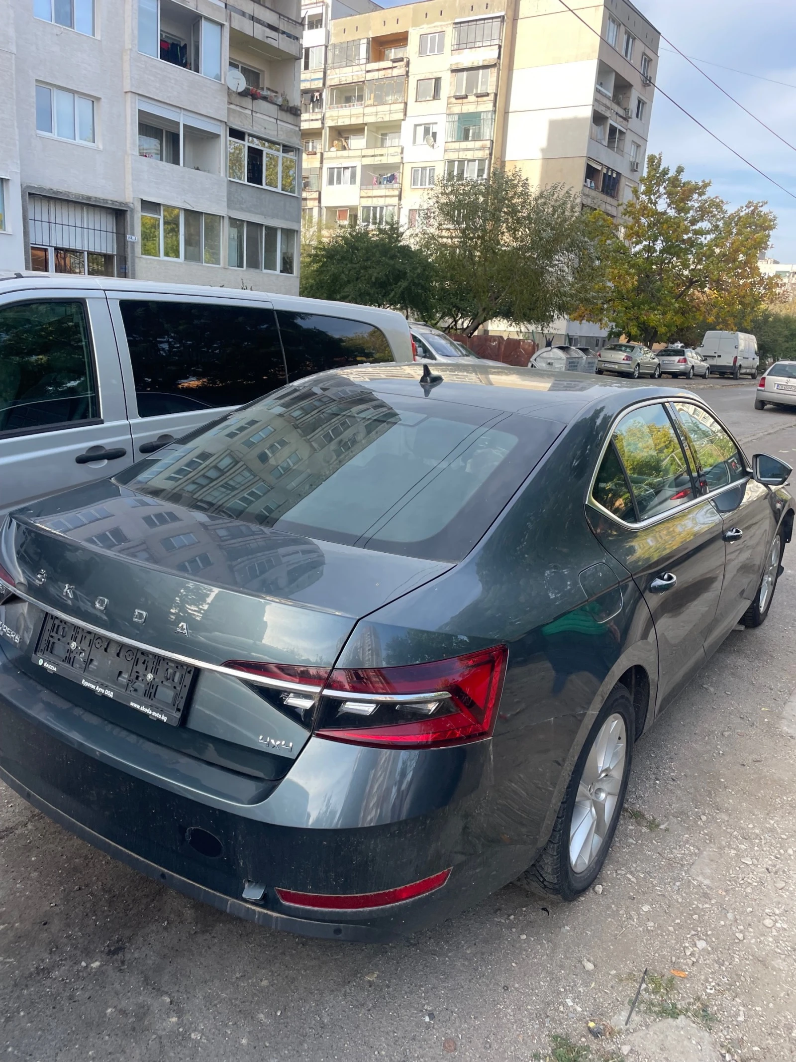 Skoda Superb 2.0TDI - изображение 4