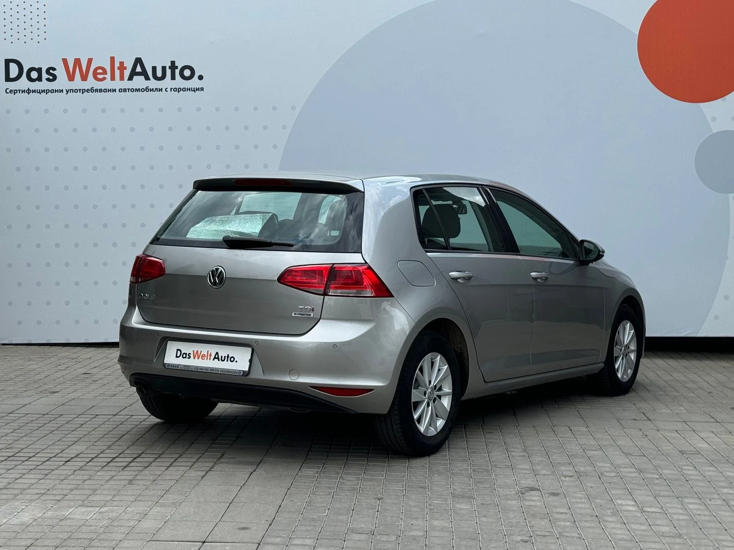 VW Golf 2016 Comfortline 1.6TDI BMT - изображение 4