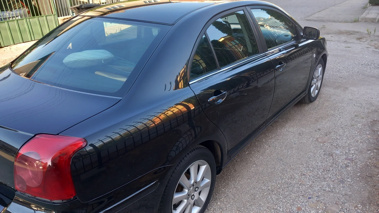 Toyota Avensis  - изображение 4