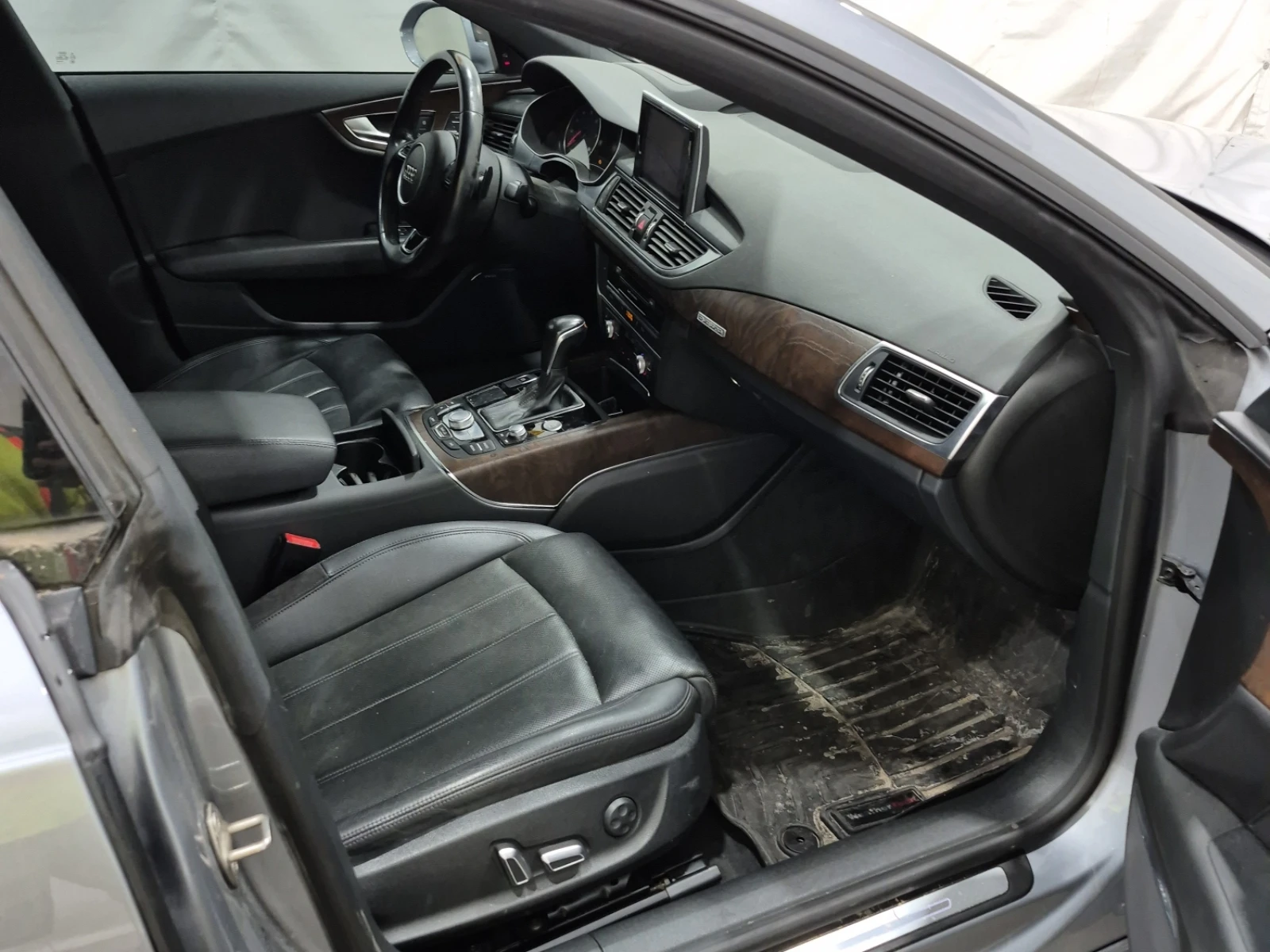 Audi A7 * PRESTIGE * МЪРТВА ТОЧКА * CARFAX * АВТОКРЕДИТ - изображение 9