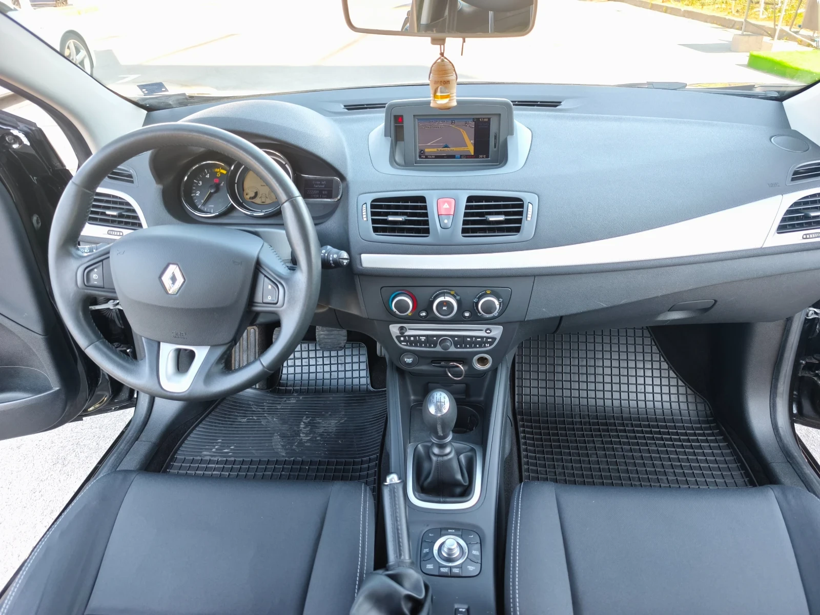 Renault Megane COUPE 1, 5DCI 110кс НАВИГАЦИЯ  - изображение 9