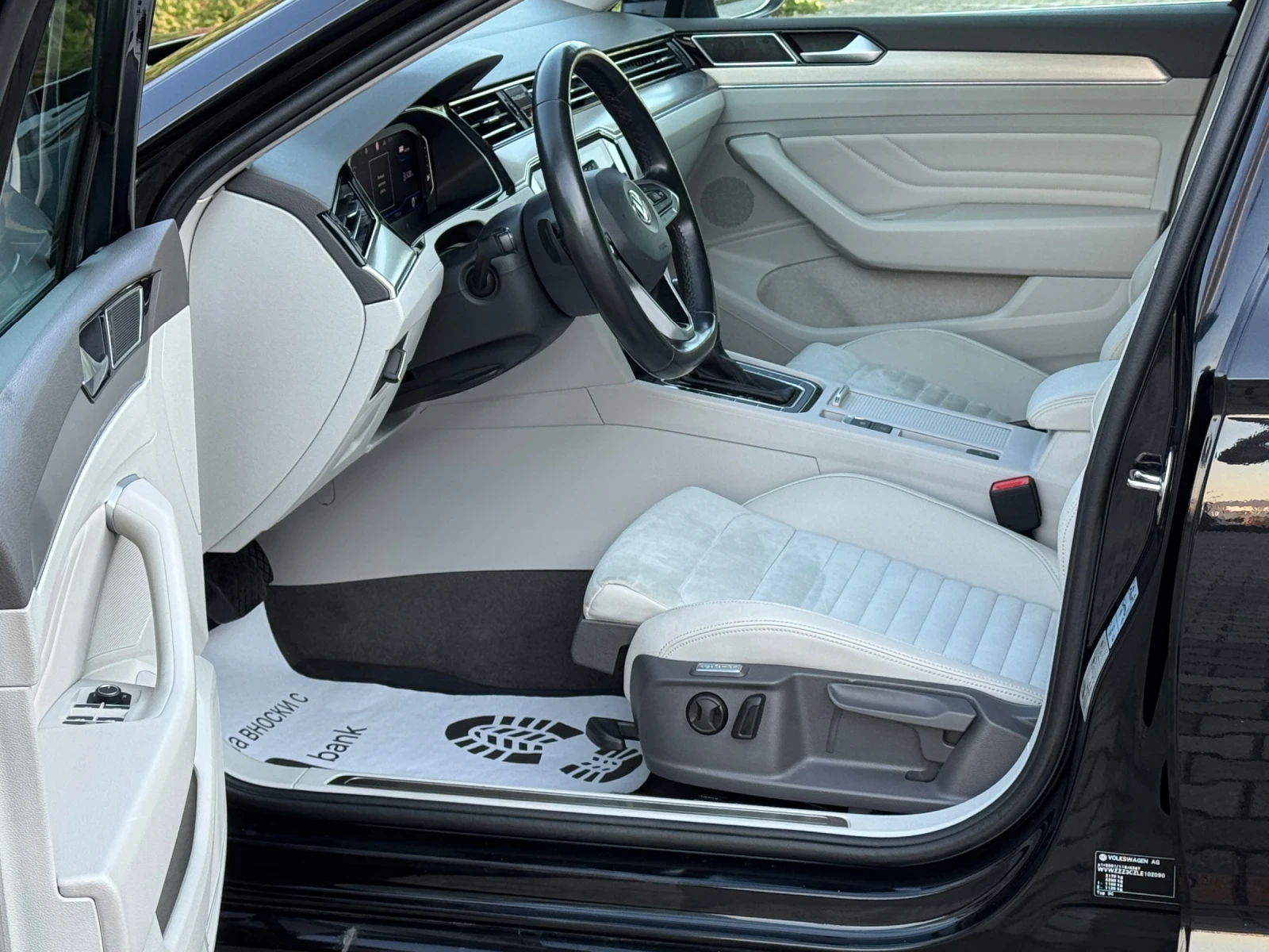 VW Passat Facelift-2.0TDI-DIGITAL-НАВИ-КАЮВРА-КОЖА-ПОДГРЕВ!! - изображение 8