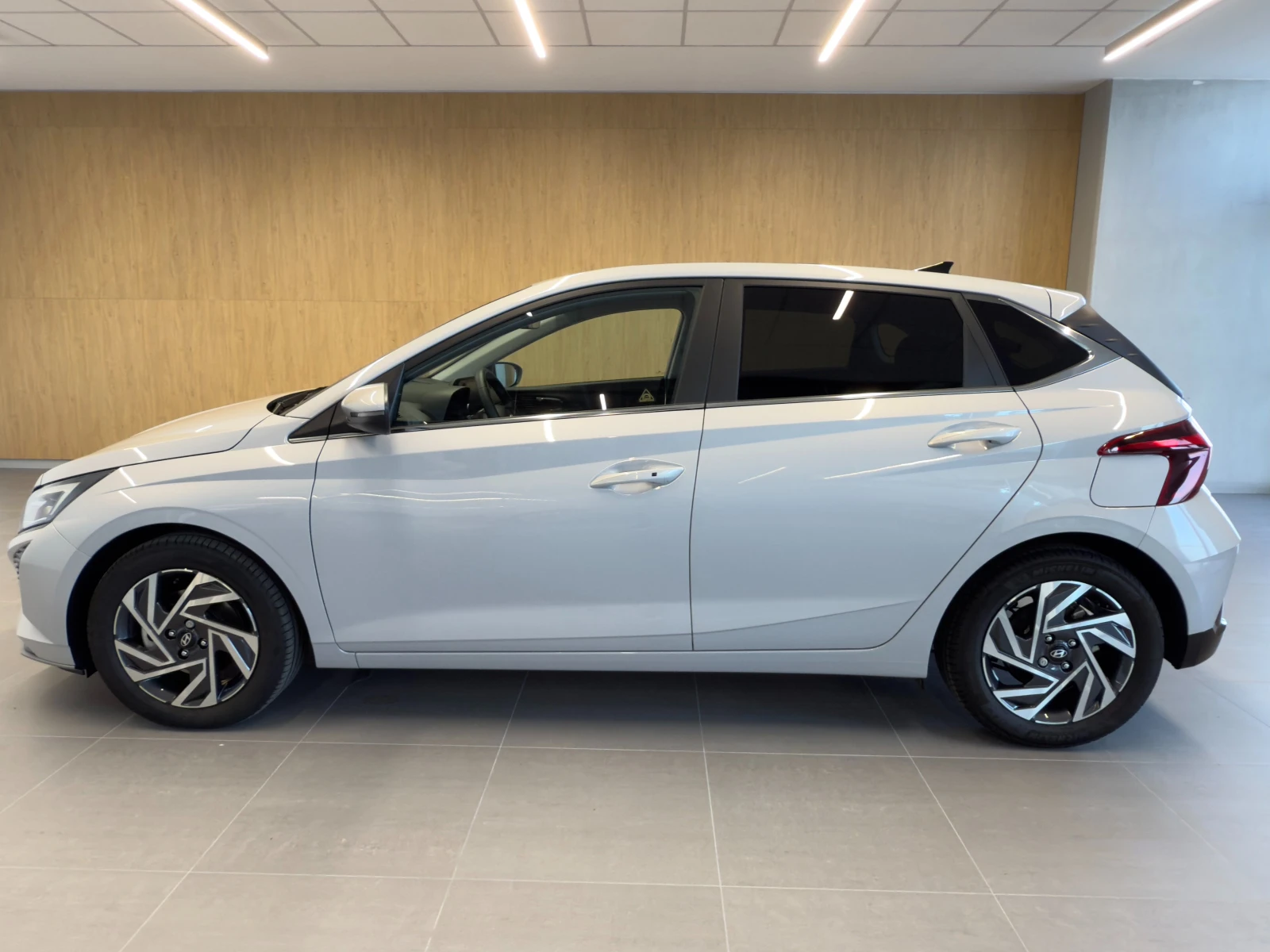 Hyundai I20 EXCLUSIVE - изображение 2