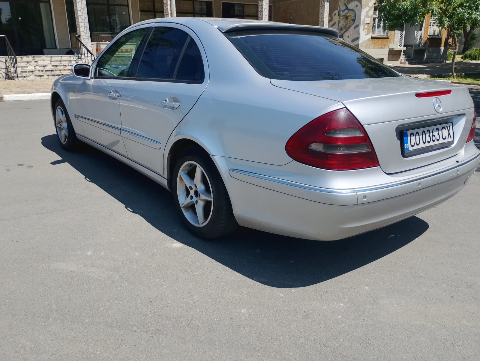 Mercedes-Benz E 220 2.2 CDI - изображение 4