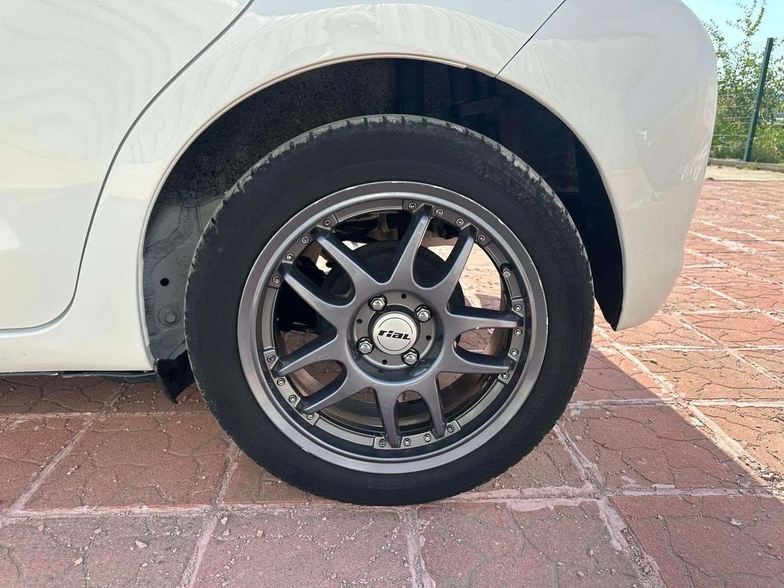 Toyota Yaris 1.4-EURO5-ЮЖНА-ФРАНЦИЯ-КАТО НОВА ОТДОЛУ!-БЕЗ КОРОЗ | Mobile.bg — изображение 12