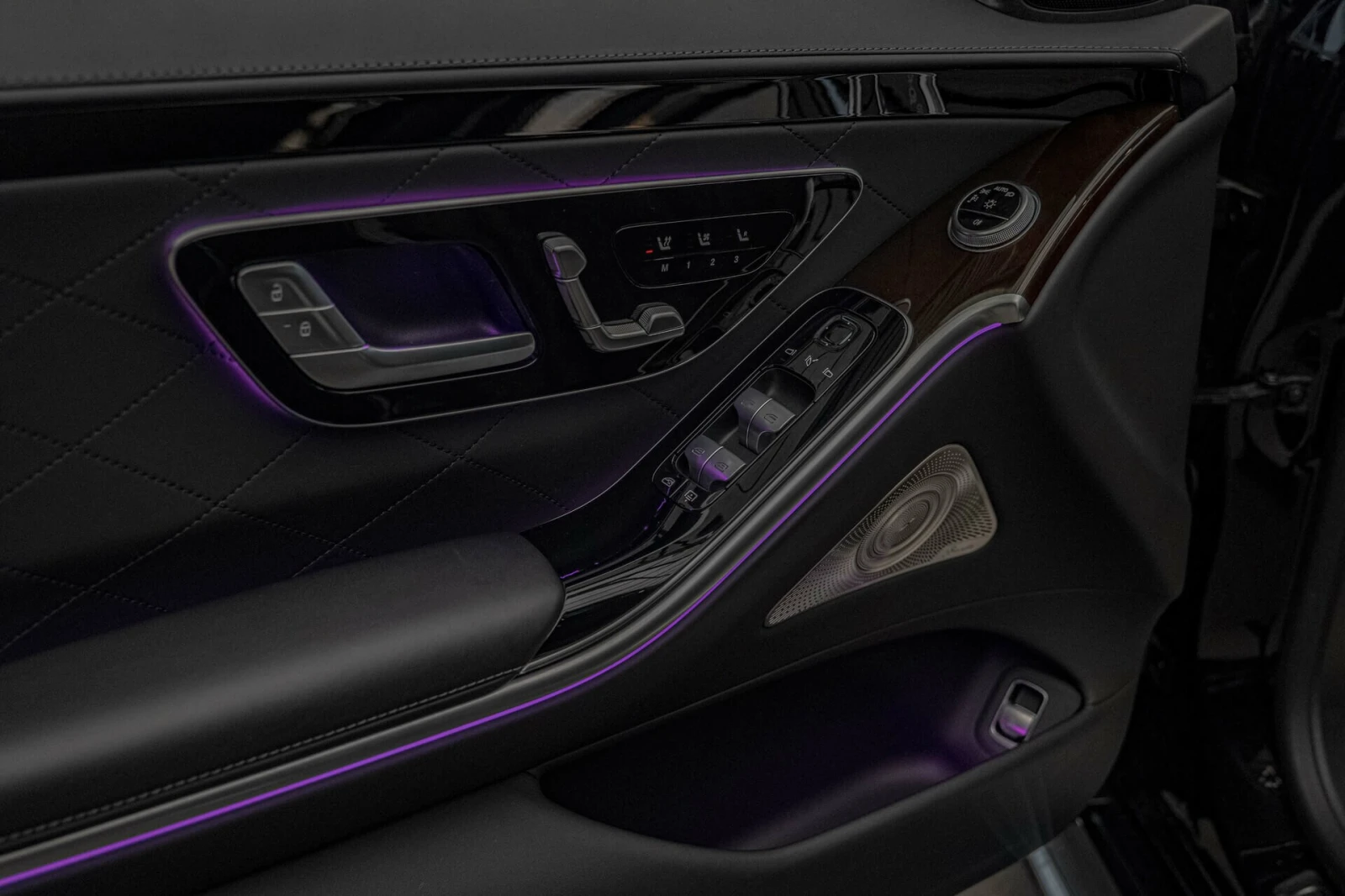 Mercedes-Benz S 580  4M/AMG/LONG/RSE/Burm/HuD/Пано/Drive Pilot - изображение 7