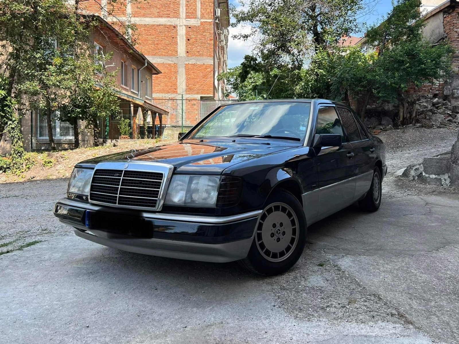 Mercedes-Benz 124 200E - изображение 2