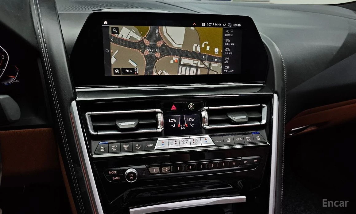 BMW 840 xDrive M Pack* BOWERS & WILKINS* HEAD-UP* 360 CAM*, снимка 11 - Автомобили и джипове - 53904010