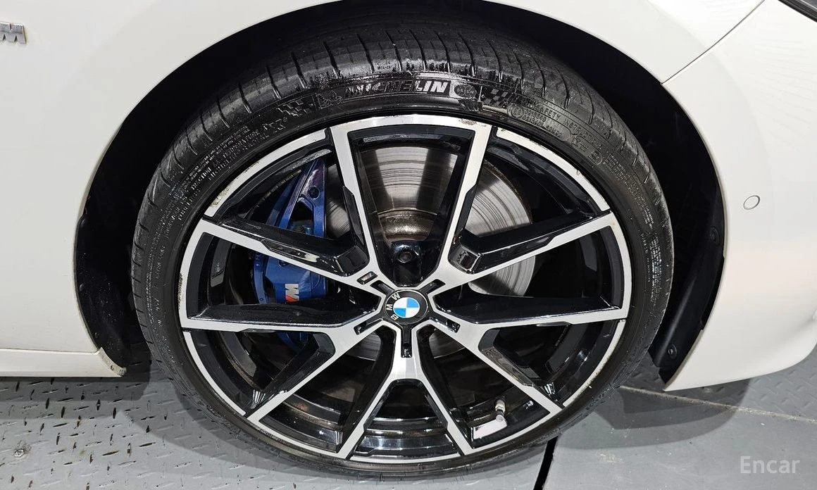 BMW 840 xDrive M Pack* BOWERS & WILKINS* HEAD-UP* 360 CAM*, снимка 17 - Автомобили и джипове - 53904010