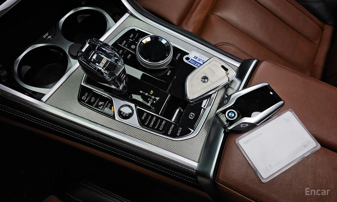 BMW 840 xDrive M Pack* BOWERS & WILKINS* HEAD-UP* 360 CAM*, снимка 13 - Автомобили и джипове - 53904010