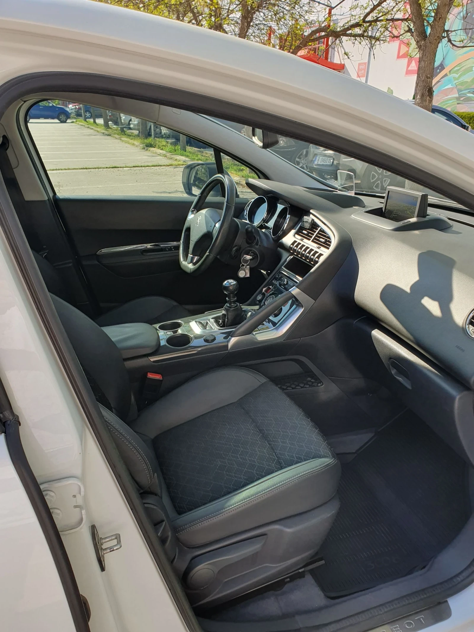 Peugeot 3008 NAVI* HeadUp* PANORAMA* Bluetooth , снимка 14 - Автомобили и джипове - 54323798