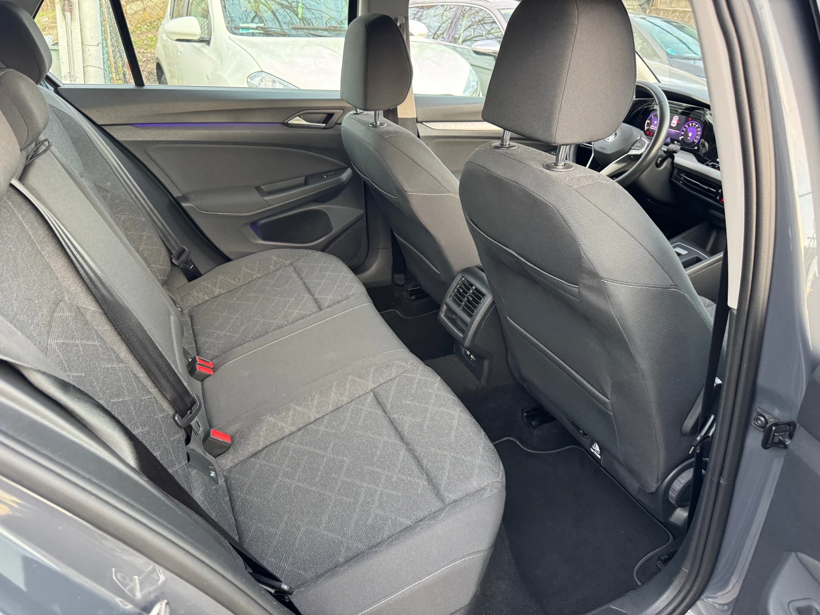 VW Golf 2.0TDI* DSG* Life, снимка 13 - Автомобили и джипове - 54370286