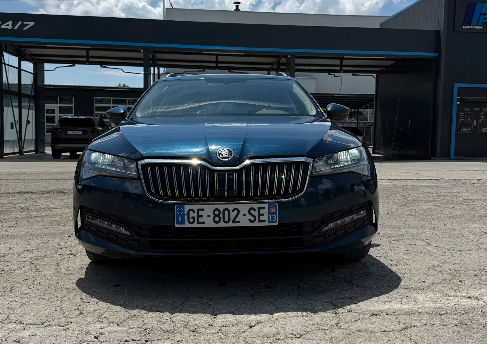 Skoda Superb 2.0 / 150 конски сили / дизел, снимка 2 - Автомобили и джипове - 54610935