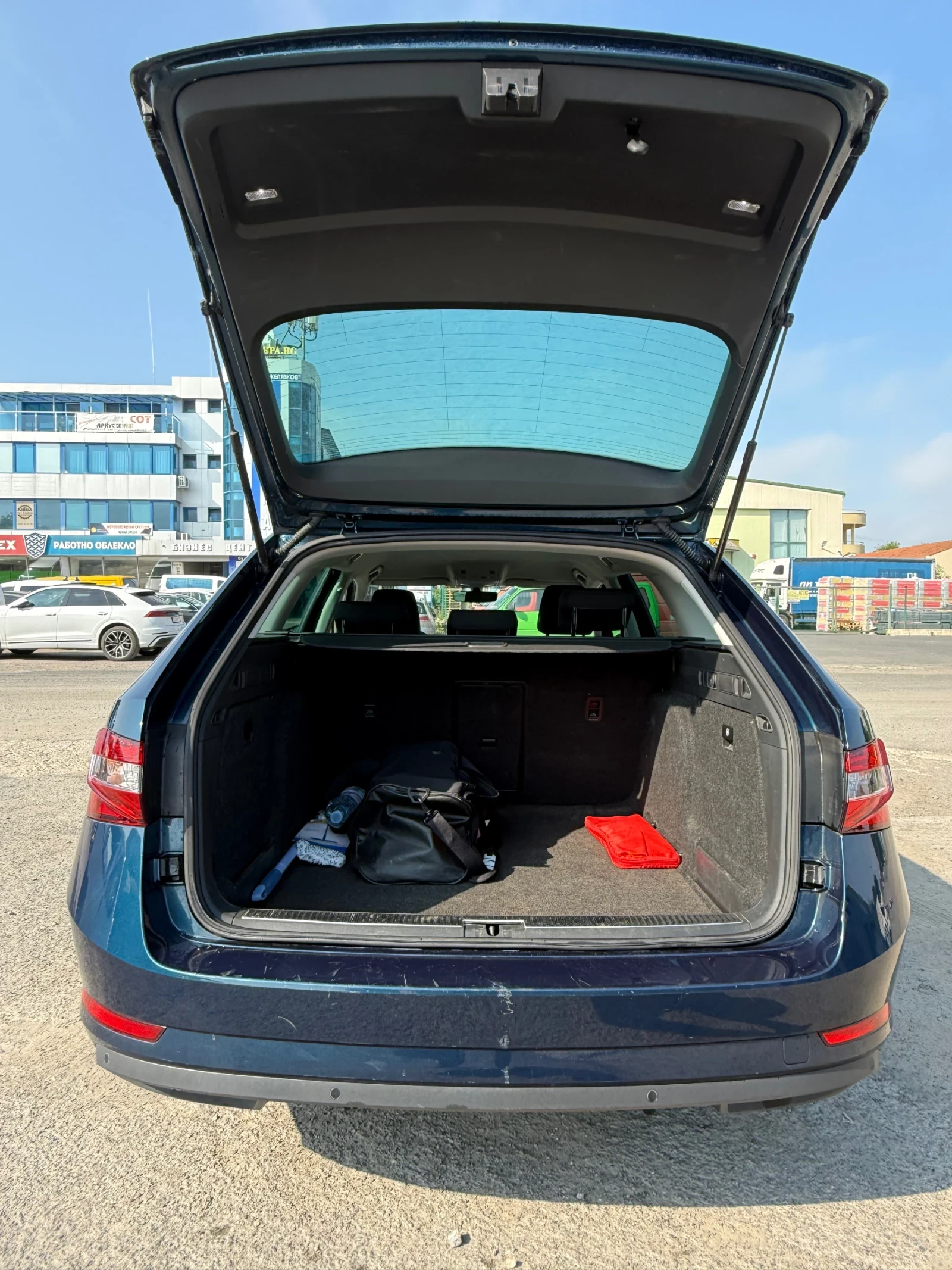 Skoda Superb 2.0 / 150 hp , снимка 8 - Автомобили и джипове - 54610935