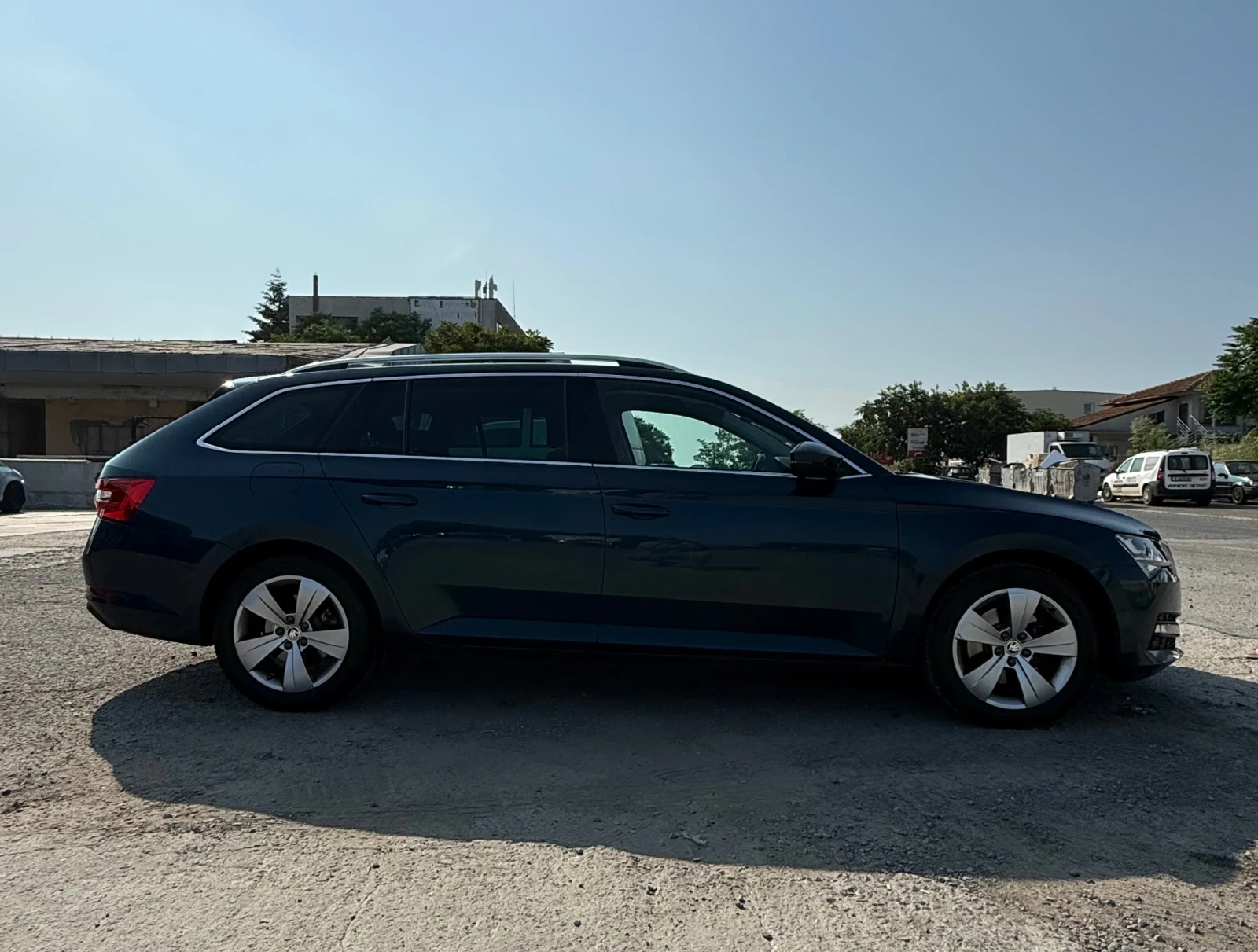 Skoda Superb 2.0 / 150 hp , снимка 5 - Автомобили и джипове - 54610935