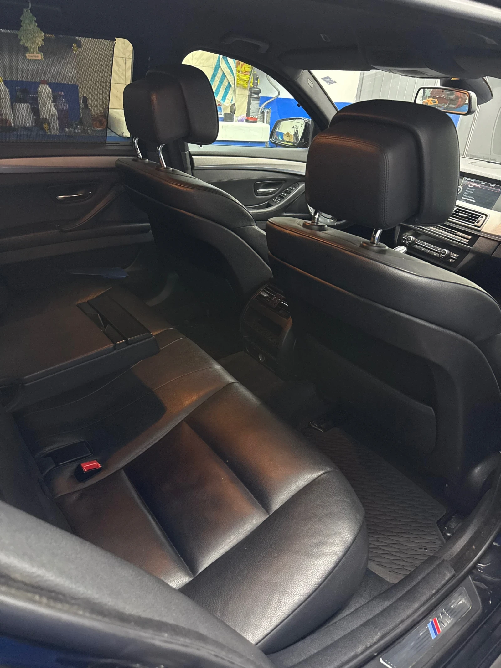 BMW 530 D xDrive M pack , KEYLESS, HEAD UP, снимка 10 - Автомобили и джипове - 54671813