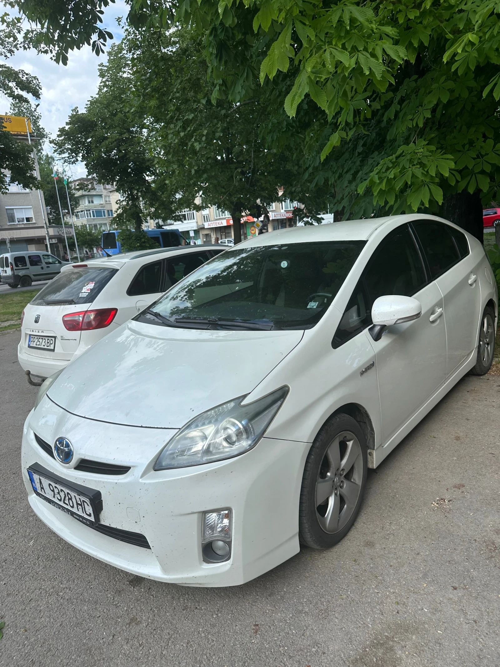 Toyota Prius Хибрид с газова уредба, снимка 3 - Автомобили и джипове - 54707830