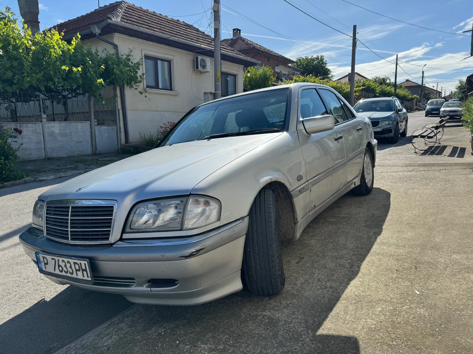 Mercedes-Benz C 220, снимка 2 - Автомобили и джипове - 54783097