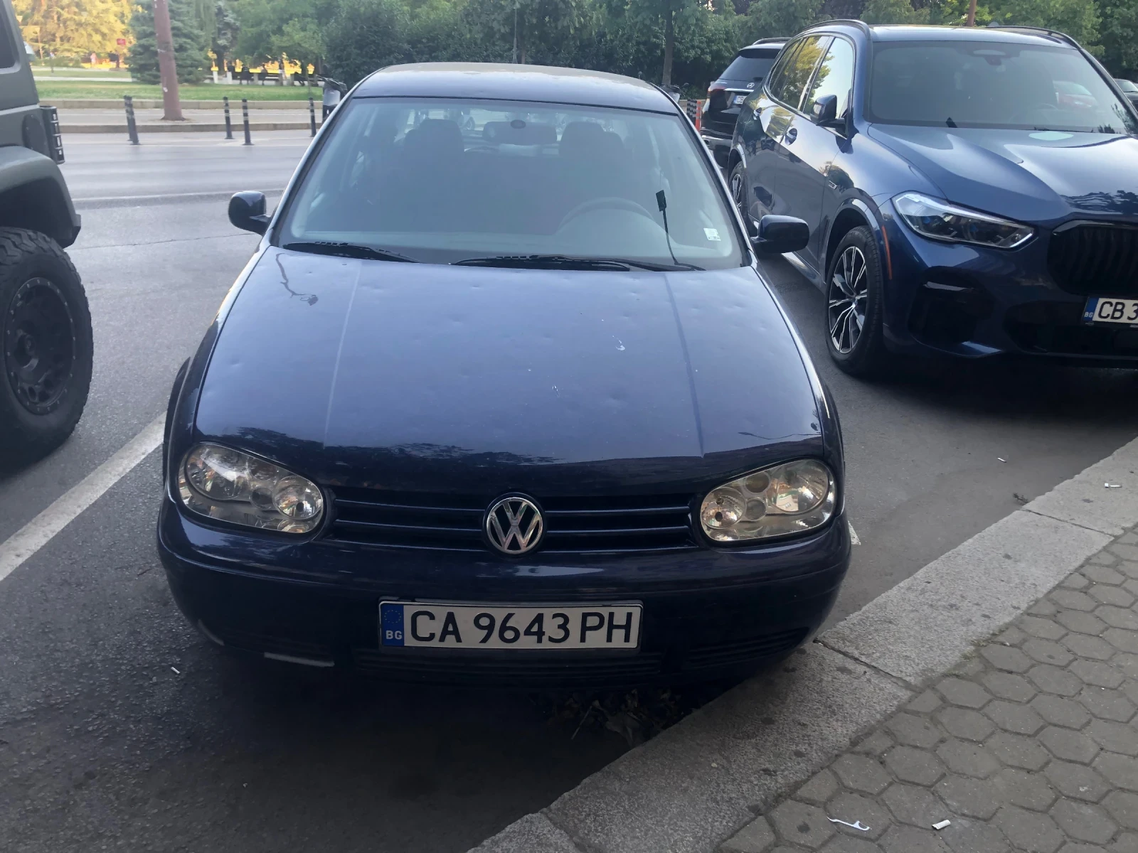 VW Golf 1.8, снимка 2 - Автомобили и джипове - 55753397