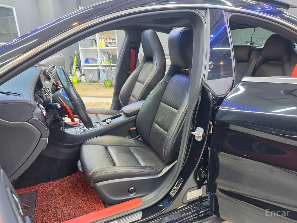 Mercedes-Benz CLA 45 AMG 4MATIC* PANO* ПОДРЕВ* КАМЕРА* HUD* КРУИЗ, снимка 6 - Автомобили и джипове - 55805383