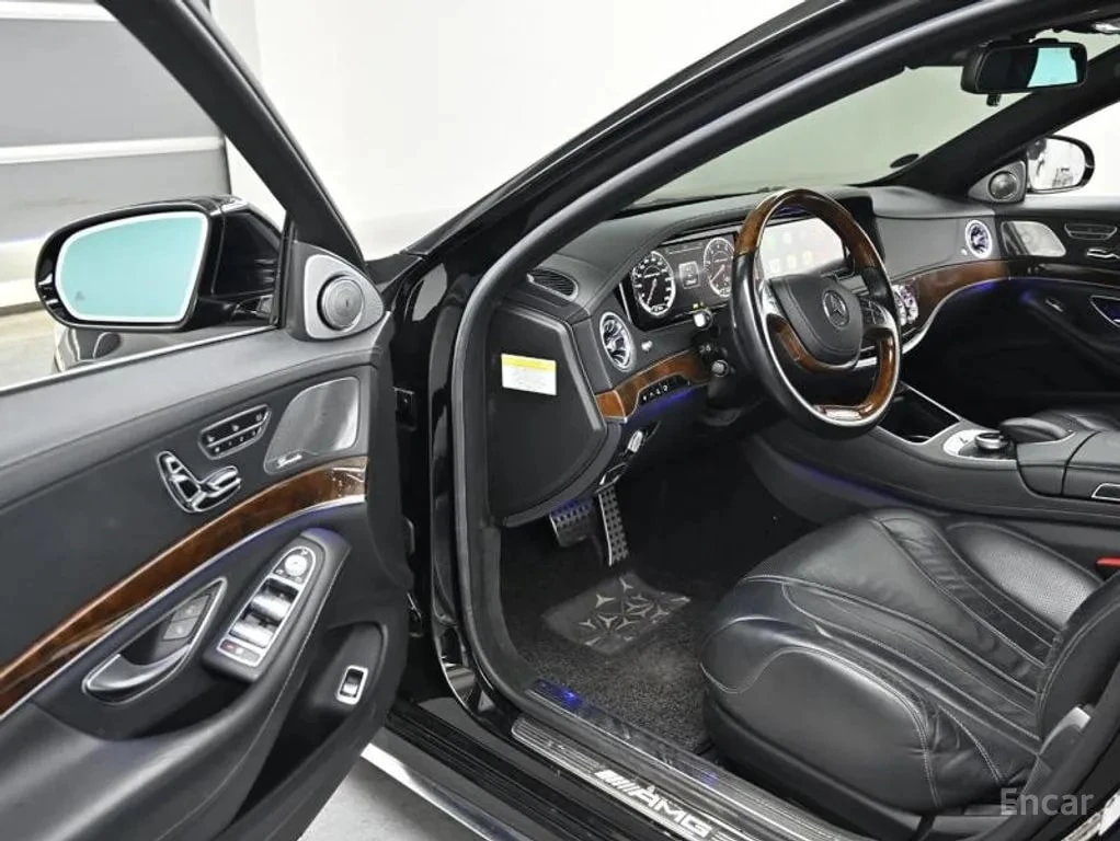 Mercedes-Benz S 63 AMG 4MATIC /ОБДУХВАНЕ/ПАНОРАМА/ДИСТРОНИК/360, снимка 17 - Автомобили и джипове - 55823496