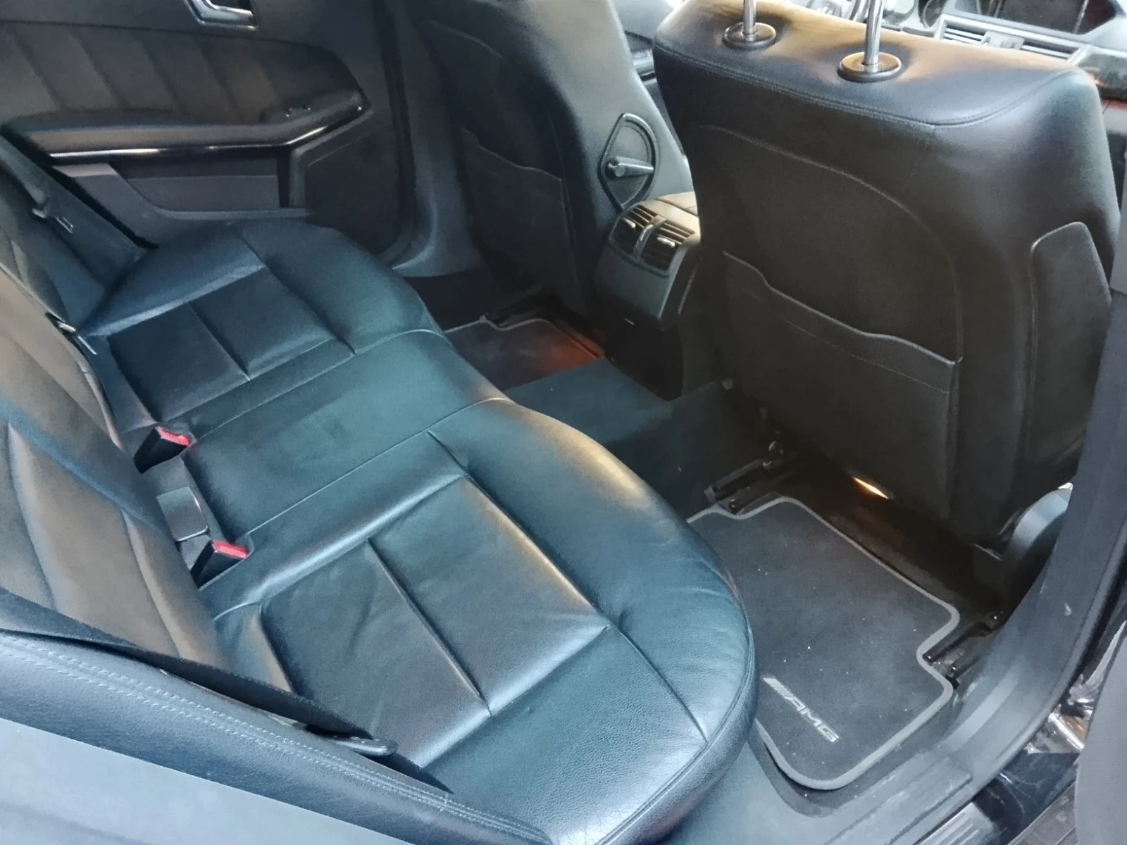 Mercedes-Benz E 250, снимка 11 - Автомобили и джипове - 56315738