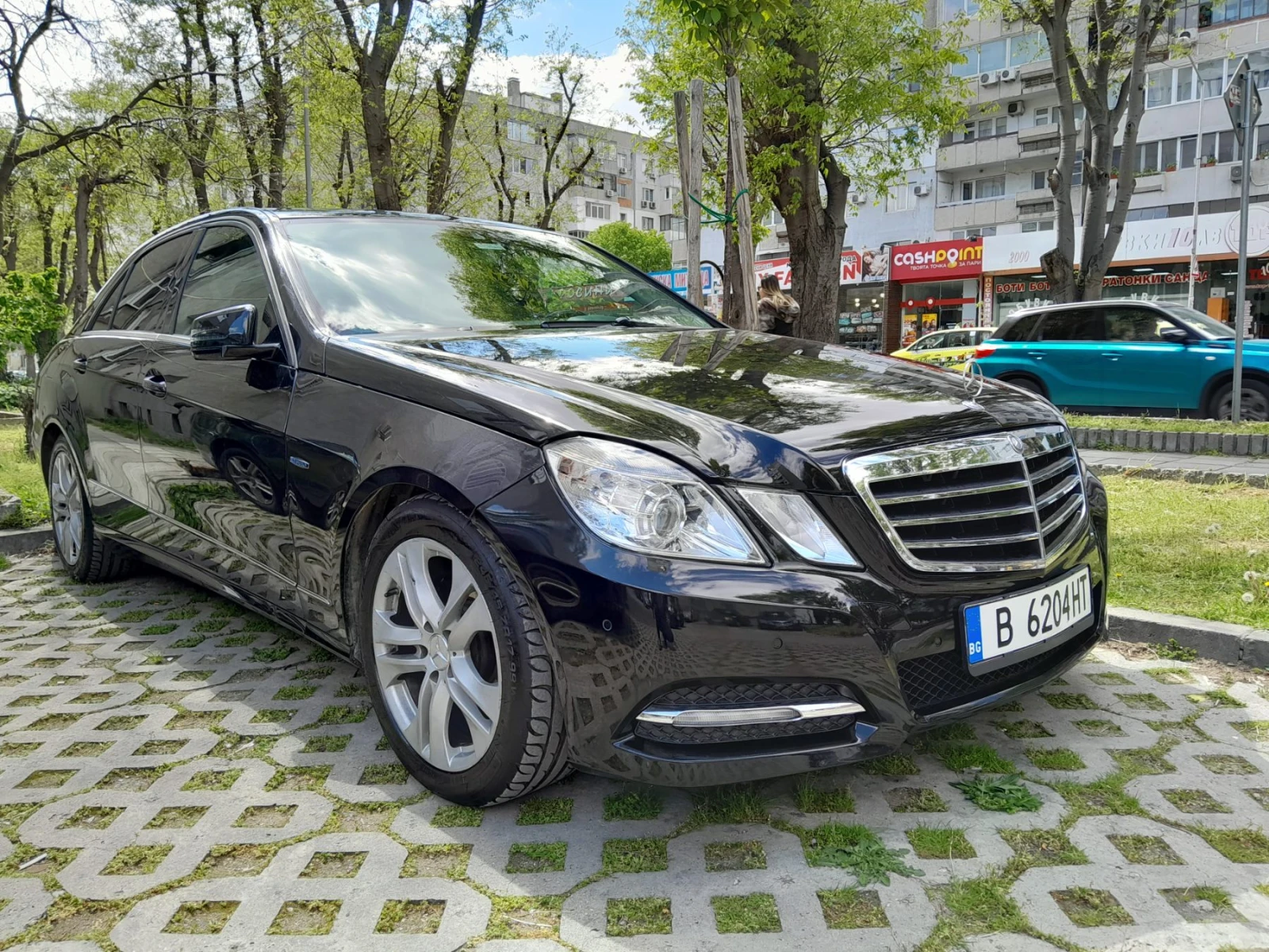 Mercedes-Benz E 250, снимка 3 - Автомобили и джипове - 56315738