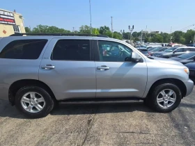 Обява за продажба на Toyota Sequoia SR5* 5.7 V8* ВИДЕО НА МОТОР* ПЕРФЕКТЕН ЗА ГАЗ ~23 200 лв. - изображение 3