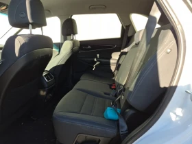 Kia Sorento * LX V6 * 7-МЕСТНА* * ДИСТРОНИК* * AWD*  - 12300 € / 24056.71 лв. - 16450572 12