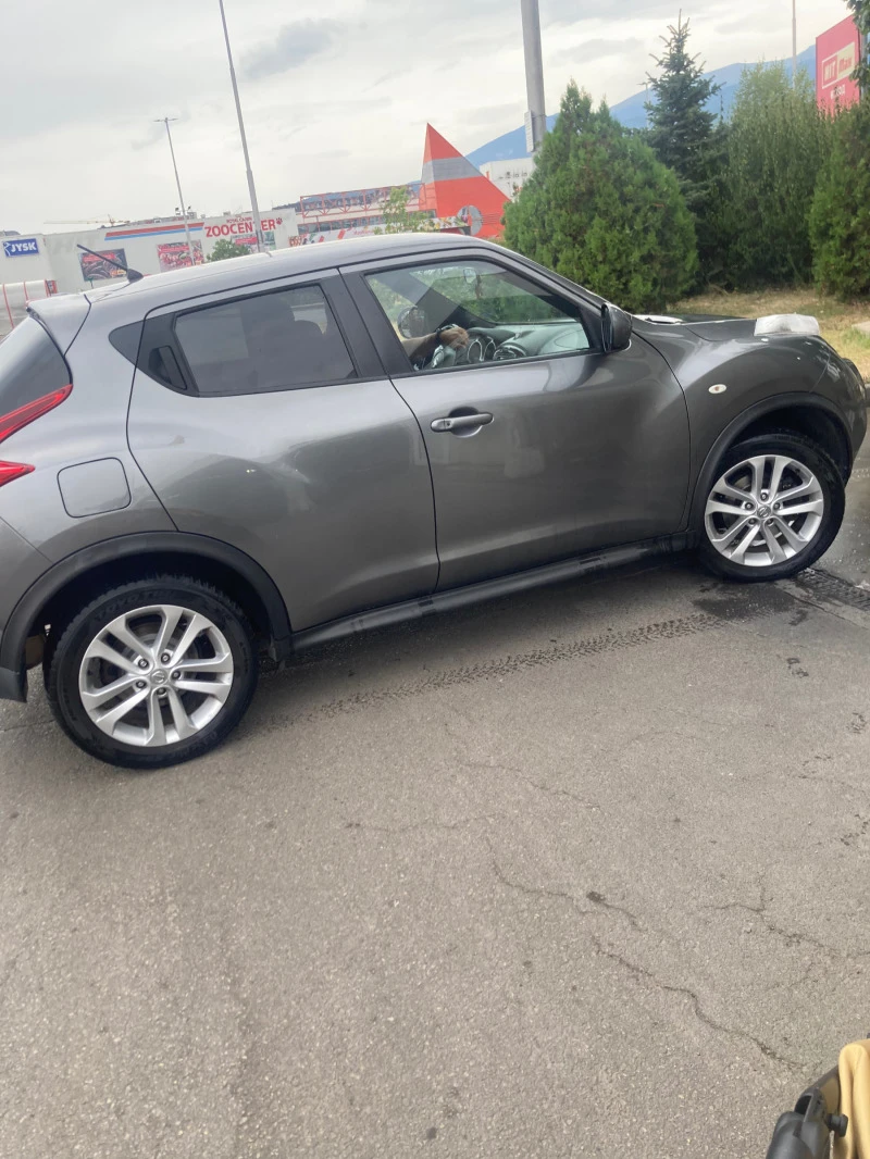 Nissan Juke, снимка 8 - Автомобили и джипове - 47578669