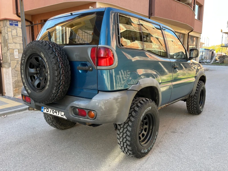 Nissan Terrano 2.7, снимка 5 - Автомобили и джипове - 52741165