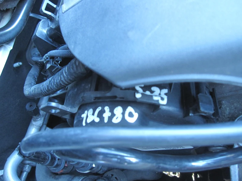 Ford Kuga Обслужен, Ръчка 2, 0-tdci, снимка 10 - Автомобили и джипове - 52891407