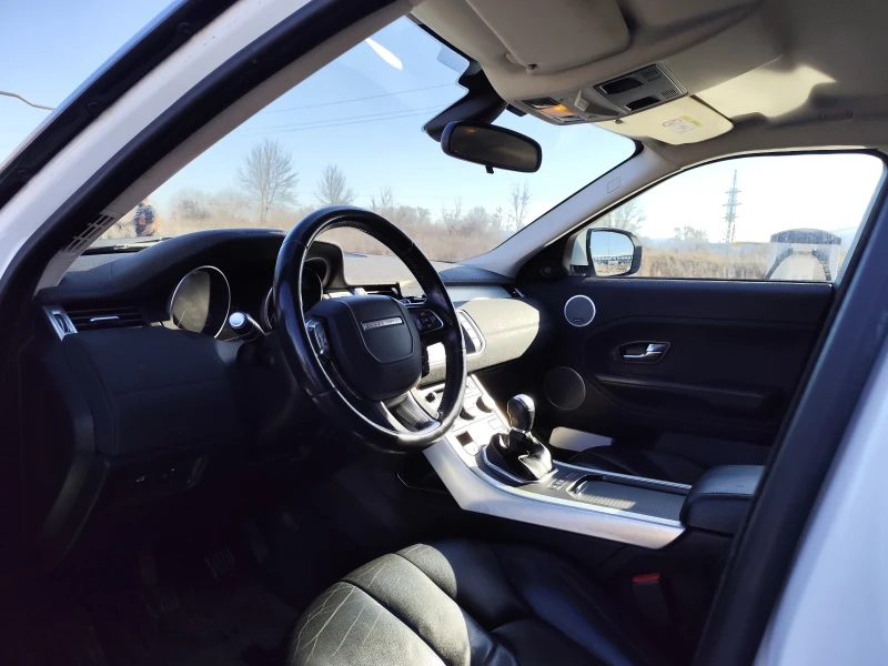 Land Rover Range Rover Evoque 2.2 D, снимка 10 - Автомобили и джипове - 53110405