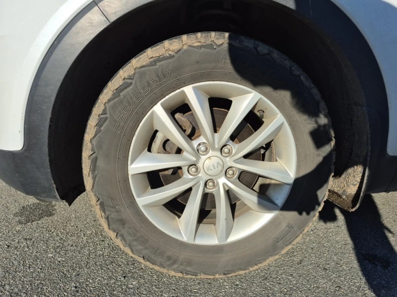 Kia Sorento * LX V6 * 7-МЕСТНА* * ДИСТРОНИК* * AWD* , снимка 6 - Автомобили и джипове - 53447555