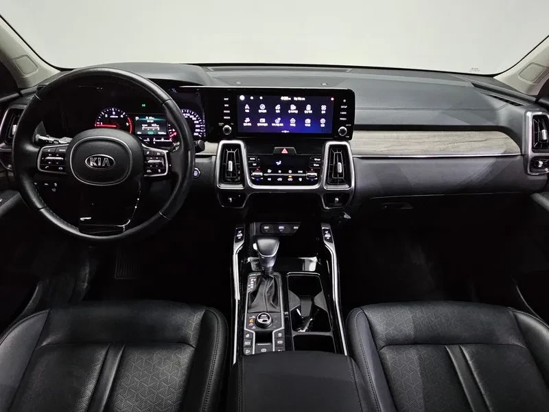 Kia Sorento 2.2 CRDI 4WD - САМО 30% АВАНС, снимка 7 - Автомобили и джипове - 55899869