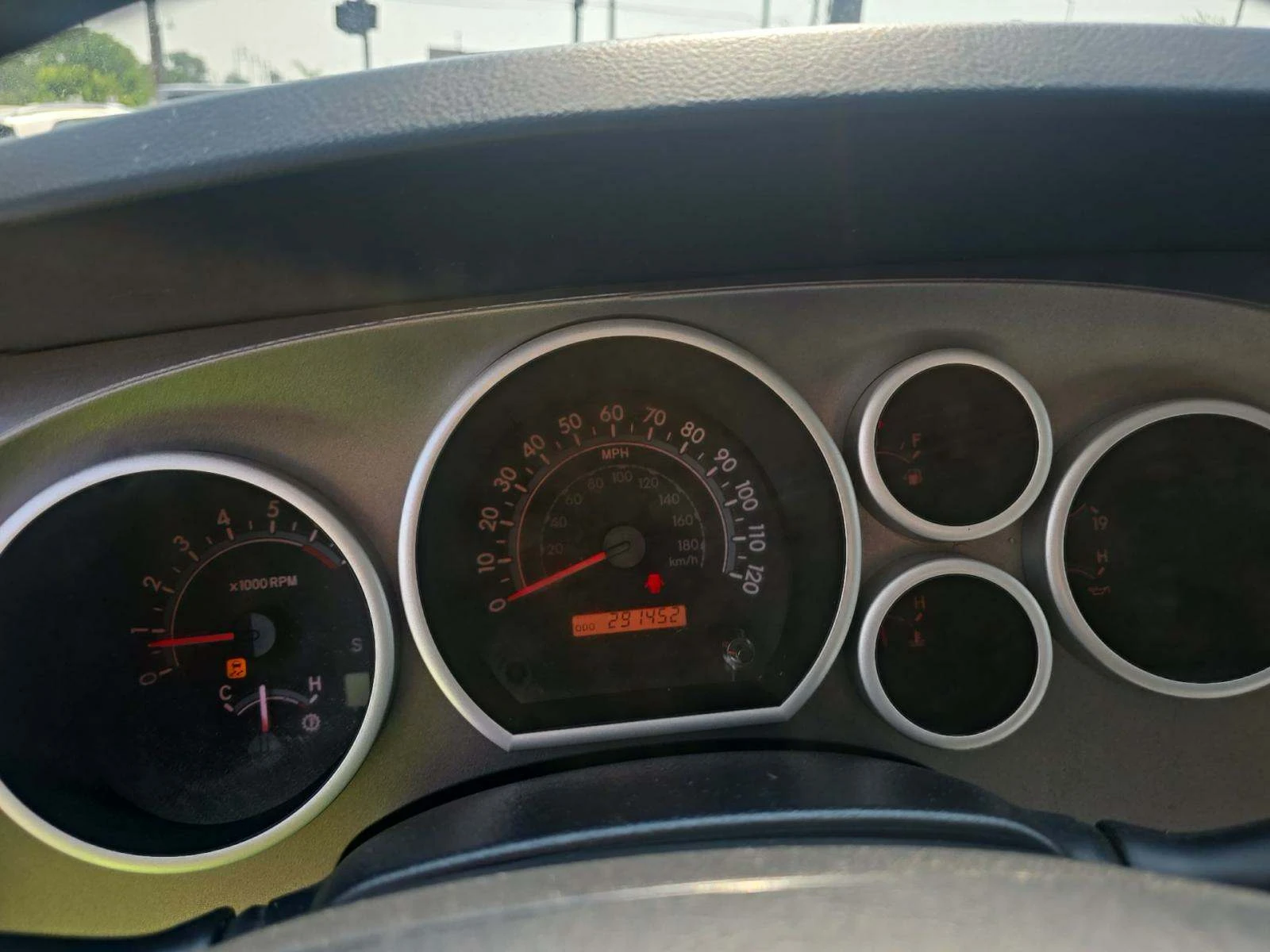 Toyota Sequoia SR5* 5.7 V8* ВИДЕО НА МОТОР* ПЕРФЕКТЕН ЗА ГАЗ - изображение 5