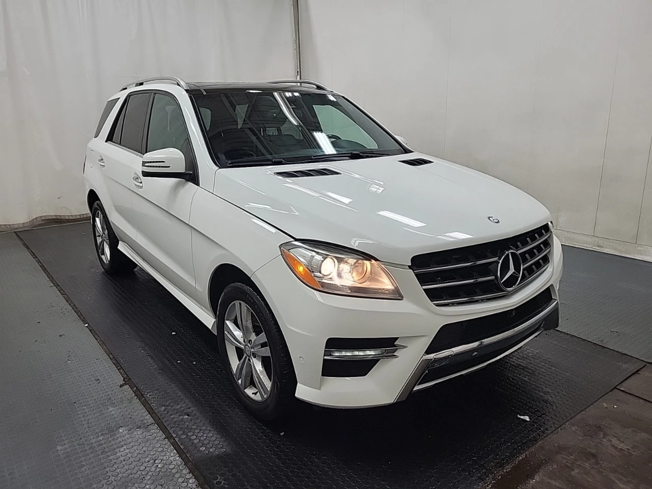 Mercedes-Benz ML 350 * АВТО КРЕДИТ* ЦЕНА ДО БГ * СЕРВИЗНА ИСТОРИЯ *  - изображение 3