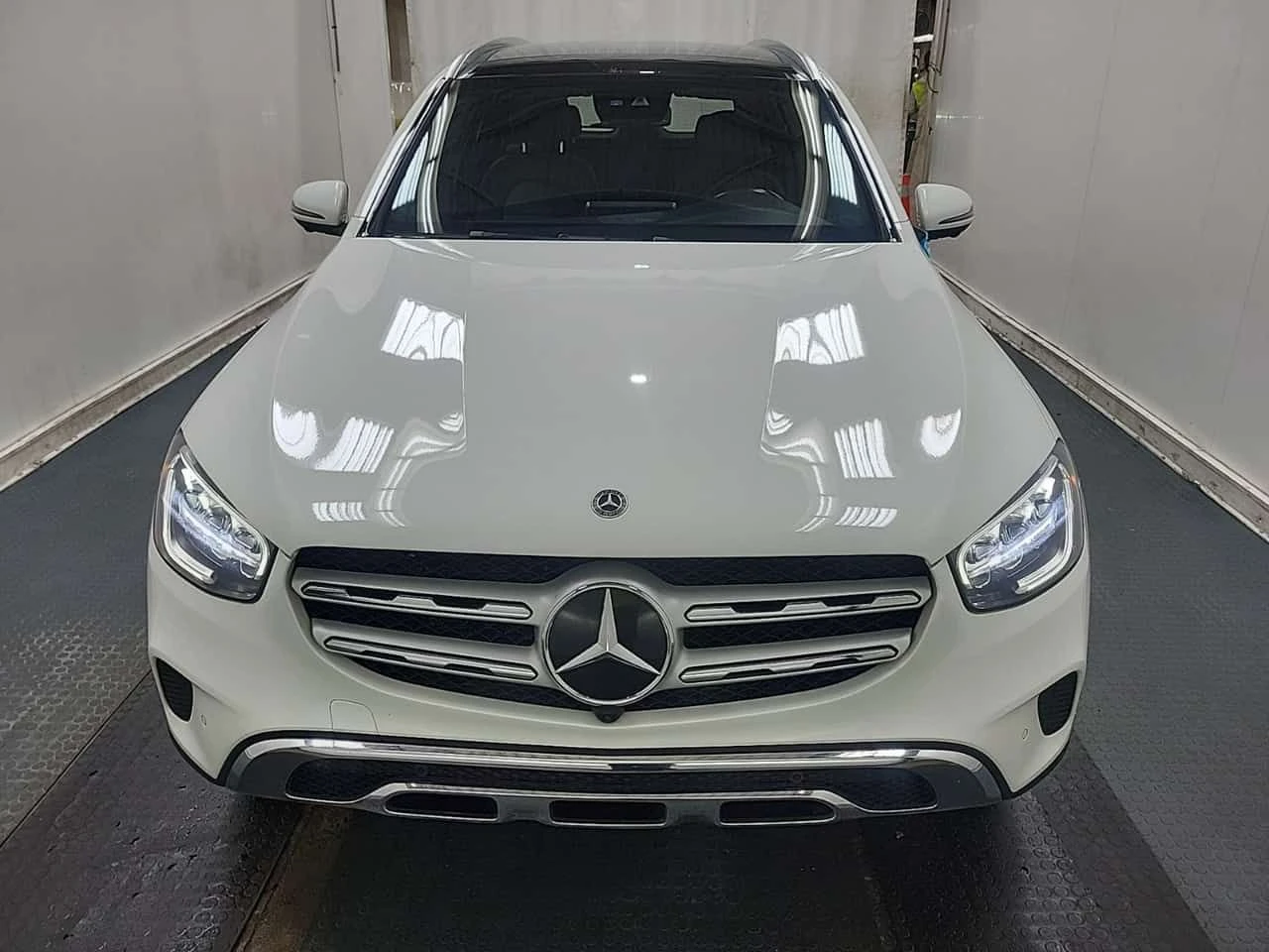 Mercedes-Benz GLC 300 * CARFAX * ПАНОРАМА * KEYLESS * 2 КЛЮЧА, снимка 11 - Автомобили и джипове - 53746606