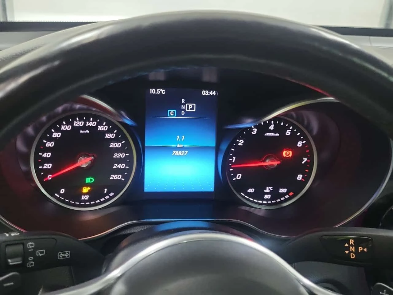 Mercedes-Benz GLC 300 * CARFAX * ПАНОРАМА * KEYLESS * 2 КЛЮЧА, снимка 14 - Автомобили и джипове - 53746606