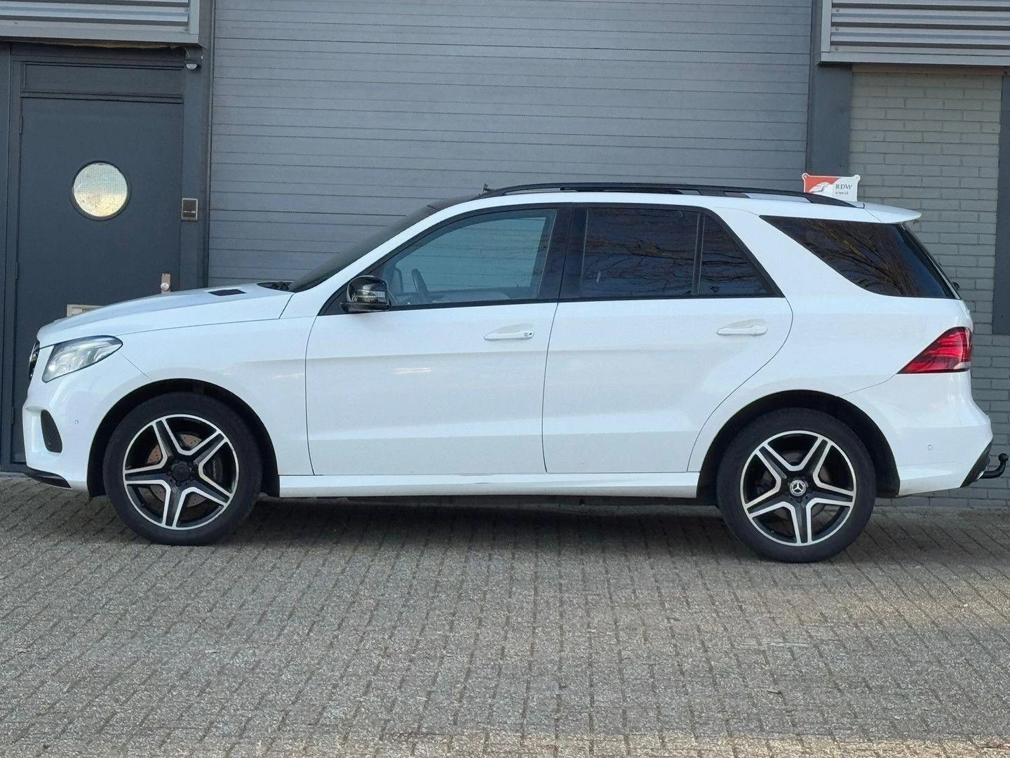 Mercedes-Benz GLE 350 GLE 350 d 4MATIC AMG Sport Edition , снимка 7 - Автомобили и джипове - 53830142