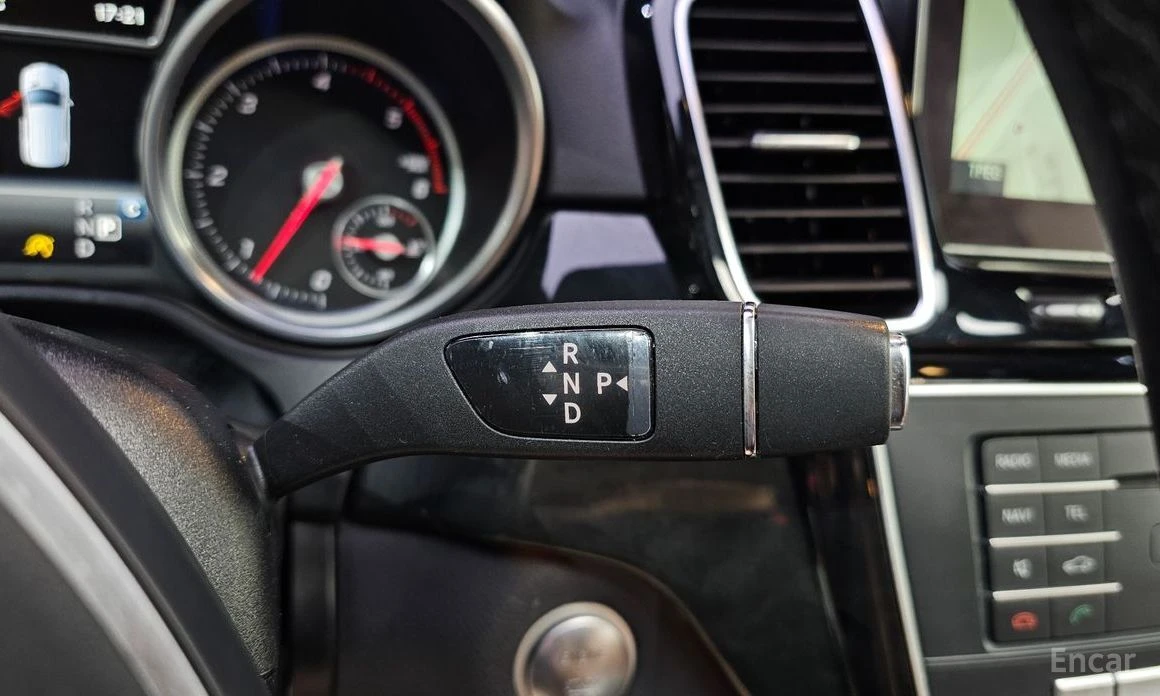 Mercedes-Benz GLE 250, снимка 9 - Автомобили и джипове - 55056424