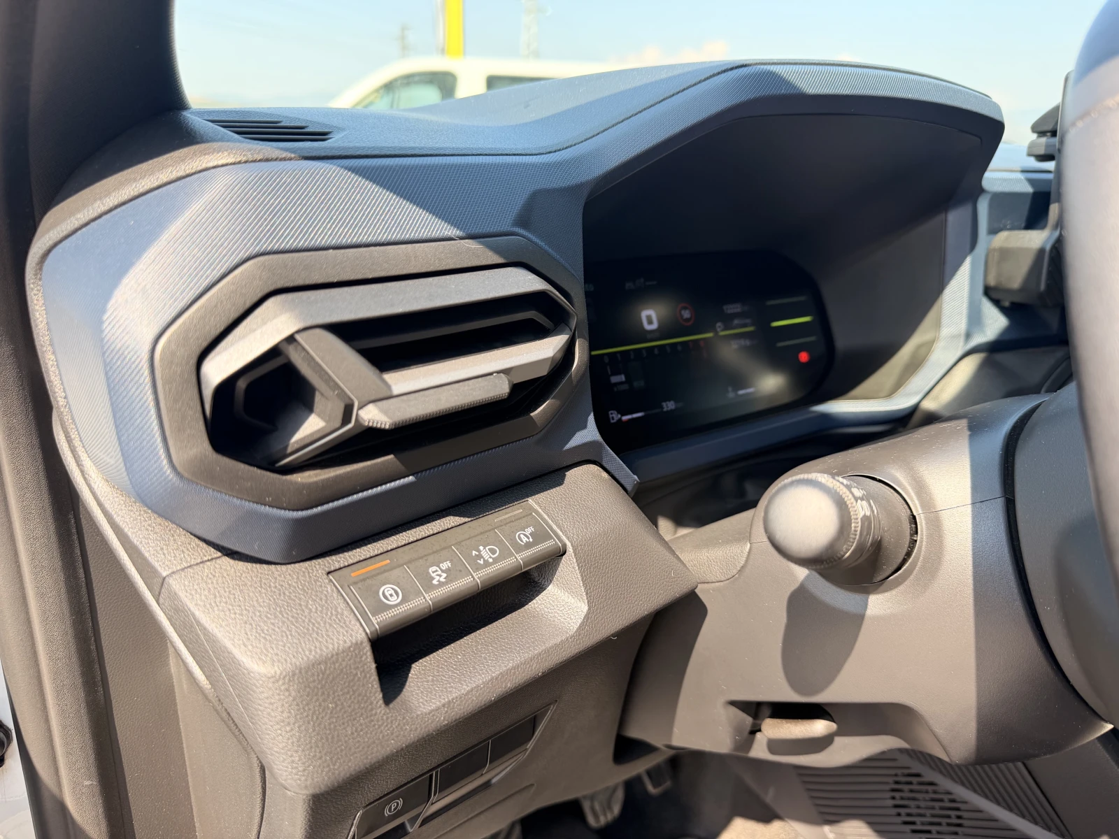 Dacia Duster 1.2 ТCe / 130 к.с. / 4х4, снимка 10 - Автомобили и джипове - 55587741