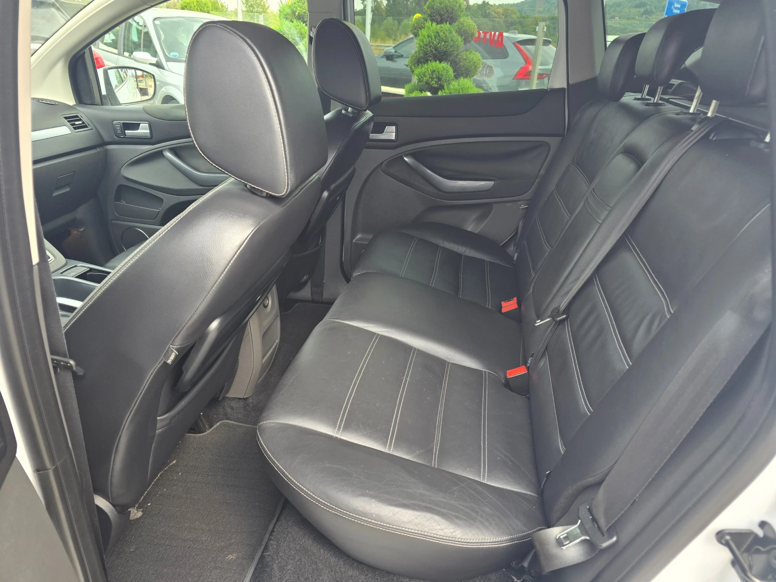 Ford Kuga 2.0TDCI 4X4 163кс ВНОС ОТ ИТАЛИЯ, снимка 14 - Автомобили и джипове - 56197441