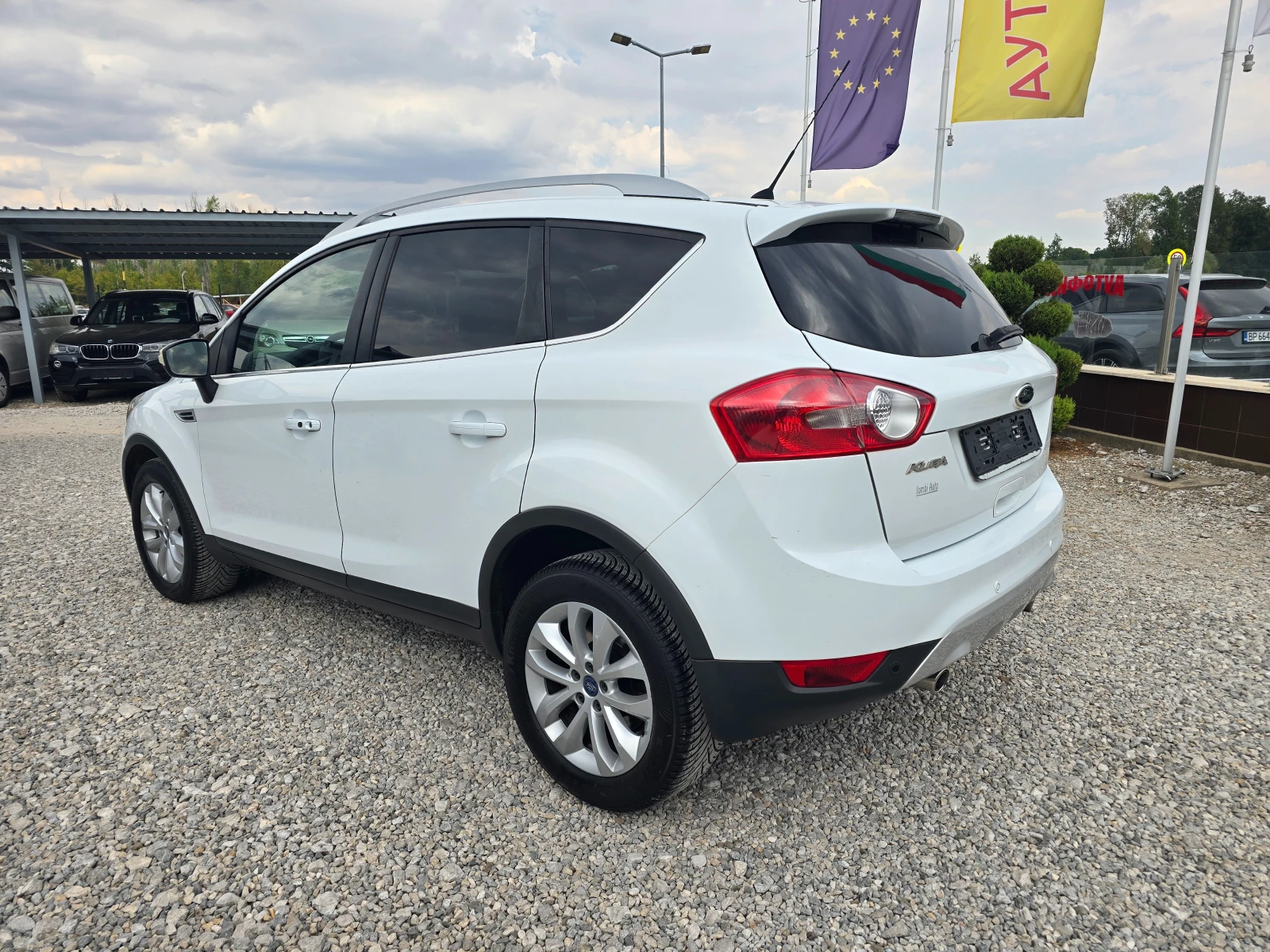 Ford Kuga 2.0TDCI 4X4 163кс ВНОС ОТ ИТАЛИЯ, снимка 3 - Автомобили и джипове - 56197441