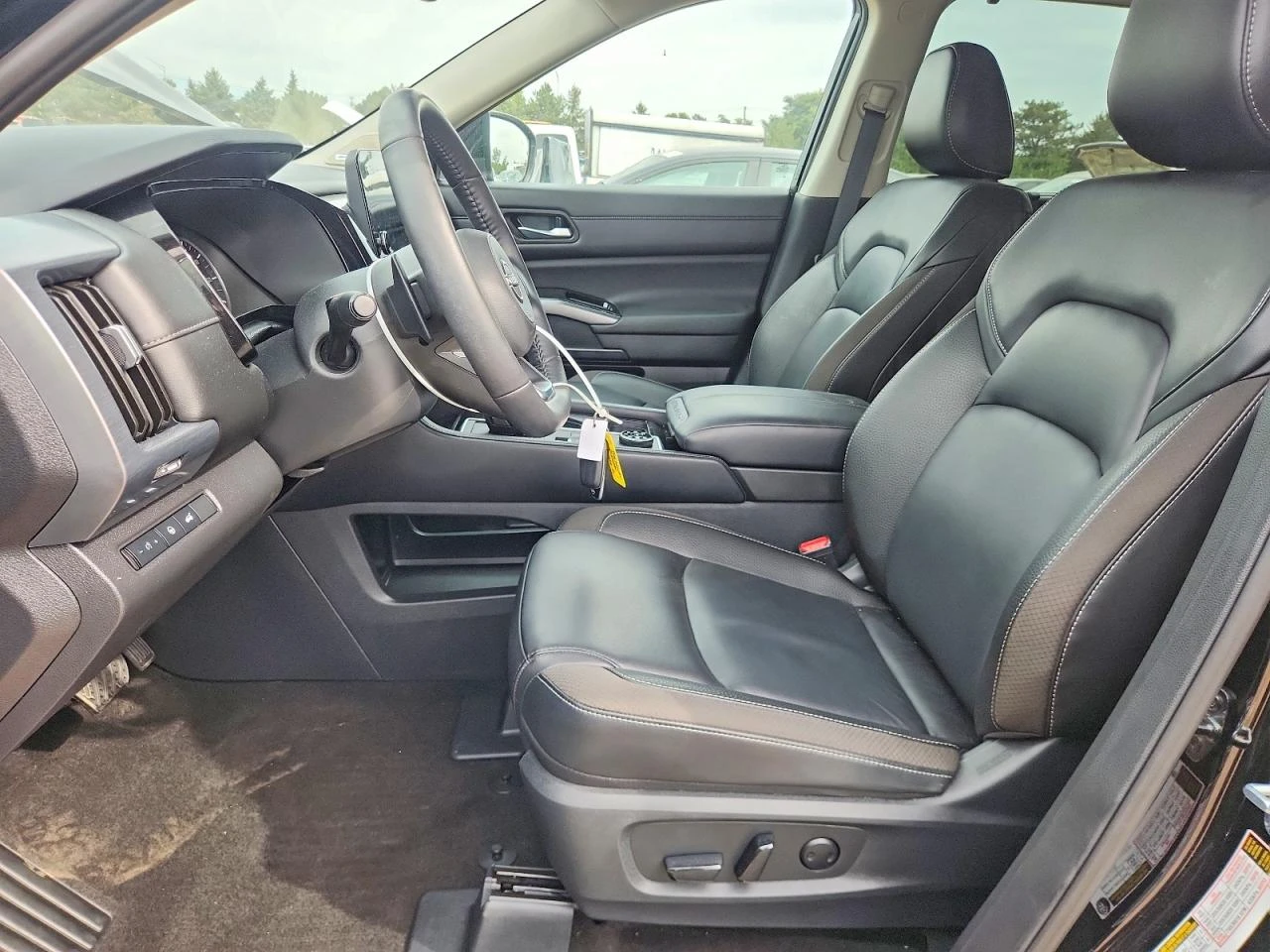 Nissan Pathfinder 3.5l Sl, снимка 7 - Автомобили и джипове - 56511598